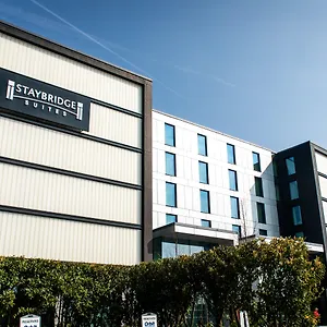 Staybridge London Heathrow - Bath Road, An Ihg מלון
