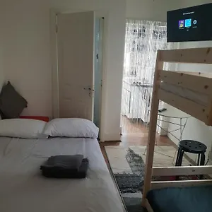 Apartment Studio66, London